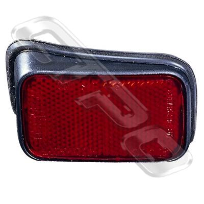 REFLECTOR - L/H - BELOW REAR LAMP - TO SUIT TOYOTA HILUX 2WD/4WD 1999-01